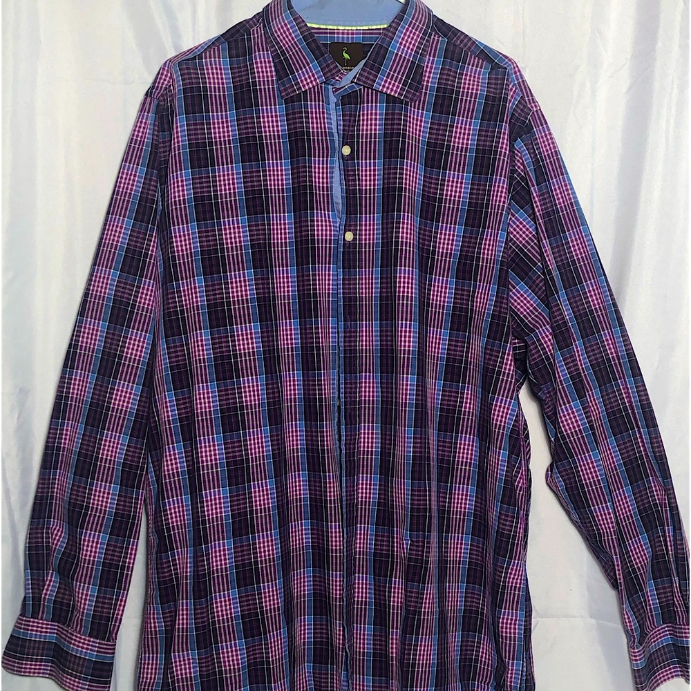 🔥 Mens TailorByrd Size 2 XLT dress shirt. Gently worn no rips or stains.